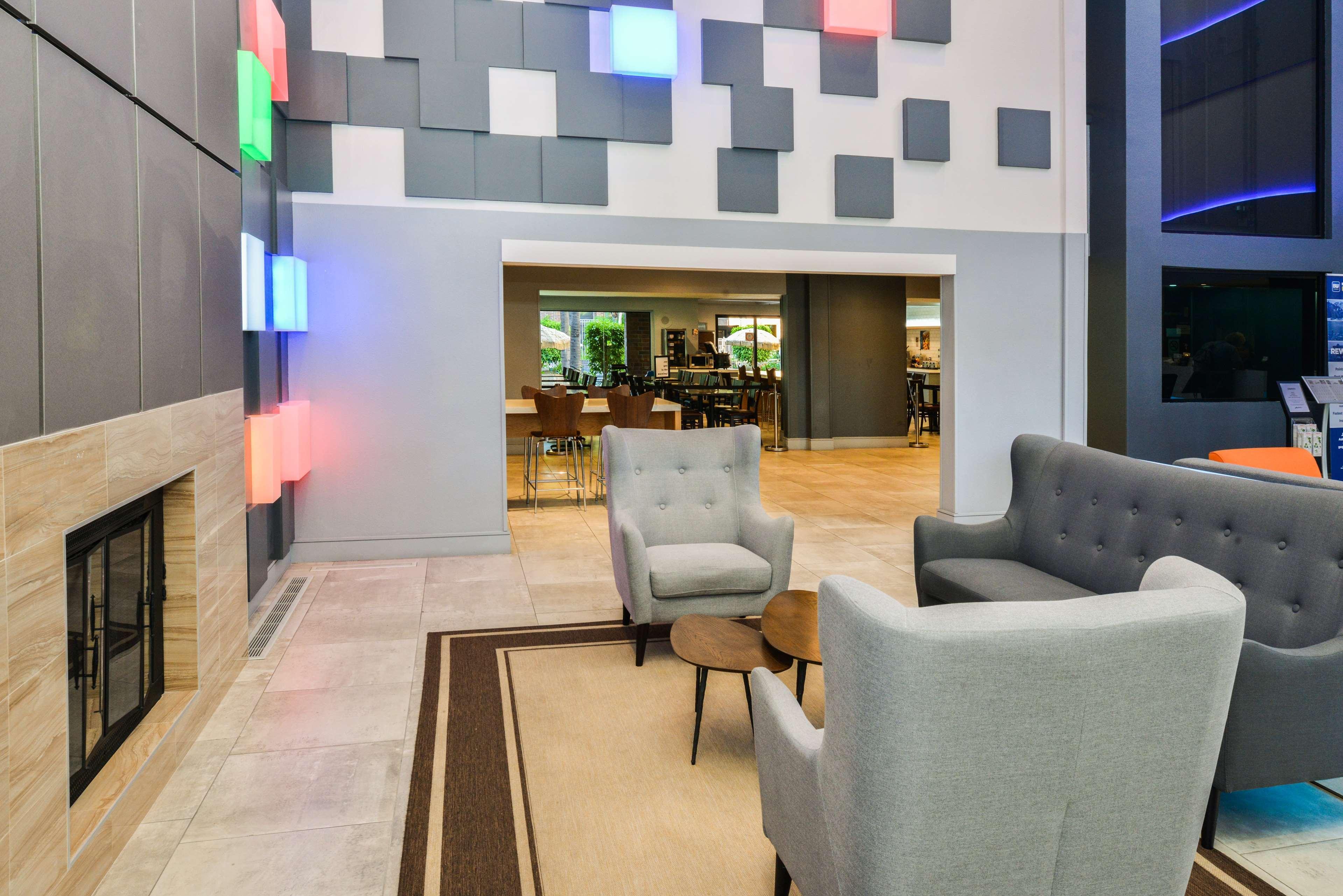 Best Western Plus Meridian Inn & Suites, Anaheim-Ориндж Экстерьер фото