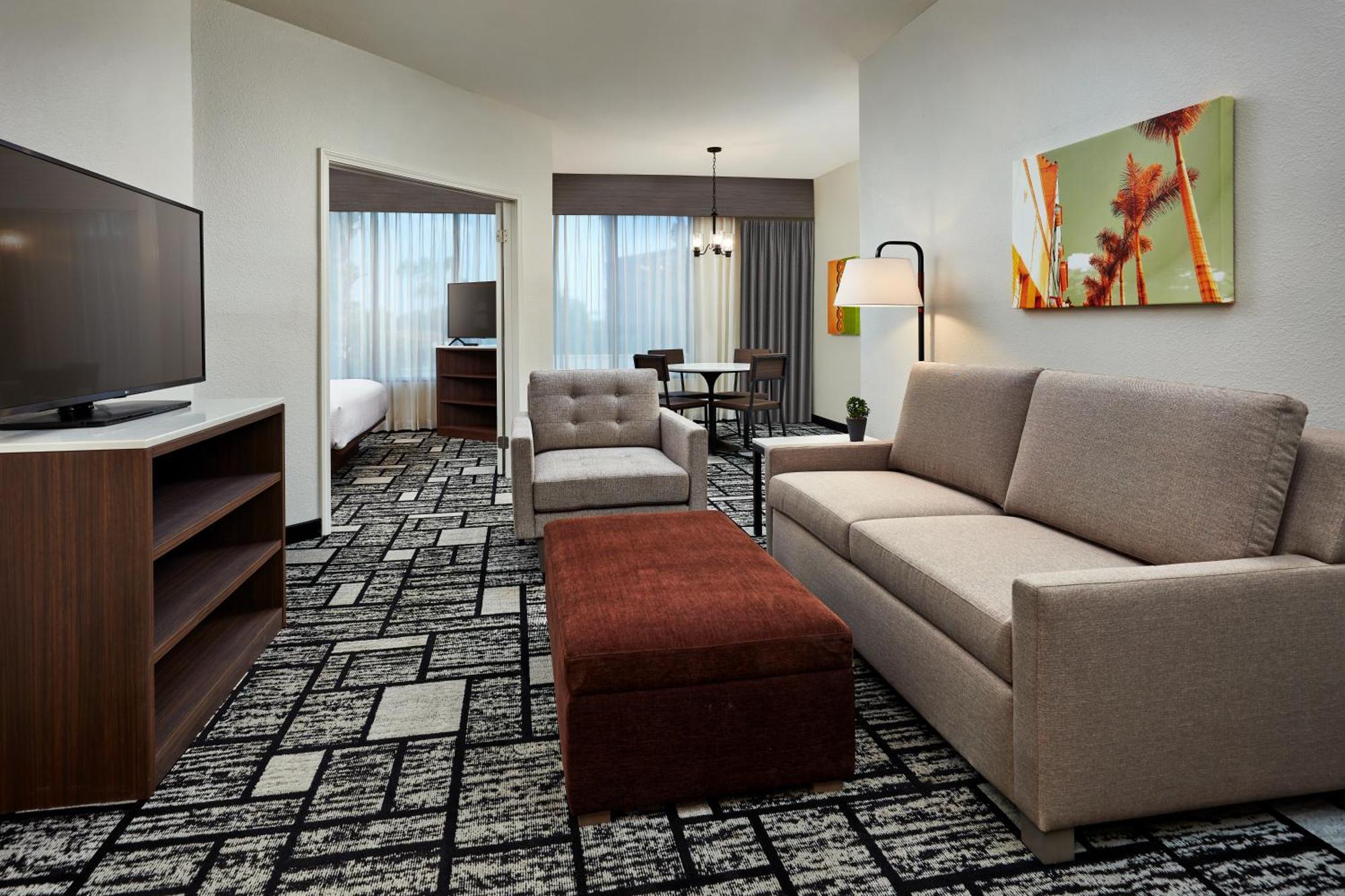 Best Western Plus Meridian Inn & Suites, Anaheim-Ориндж Экстерьер фото