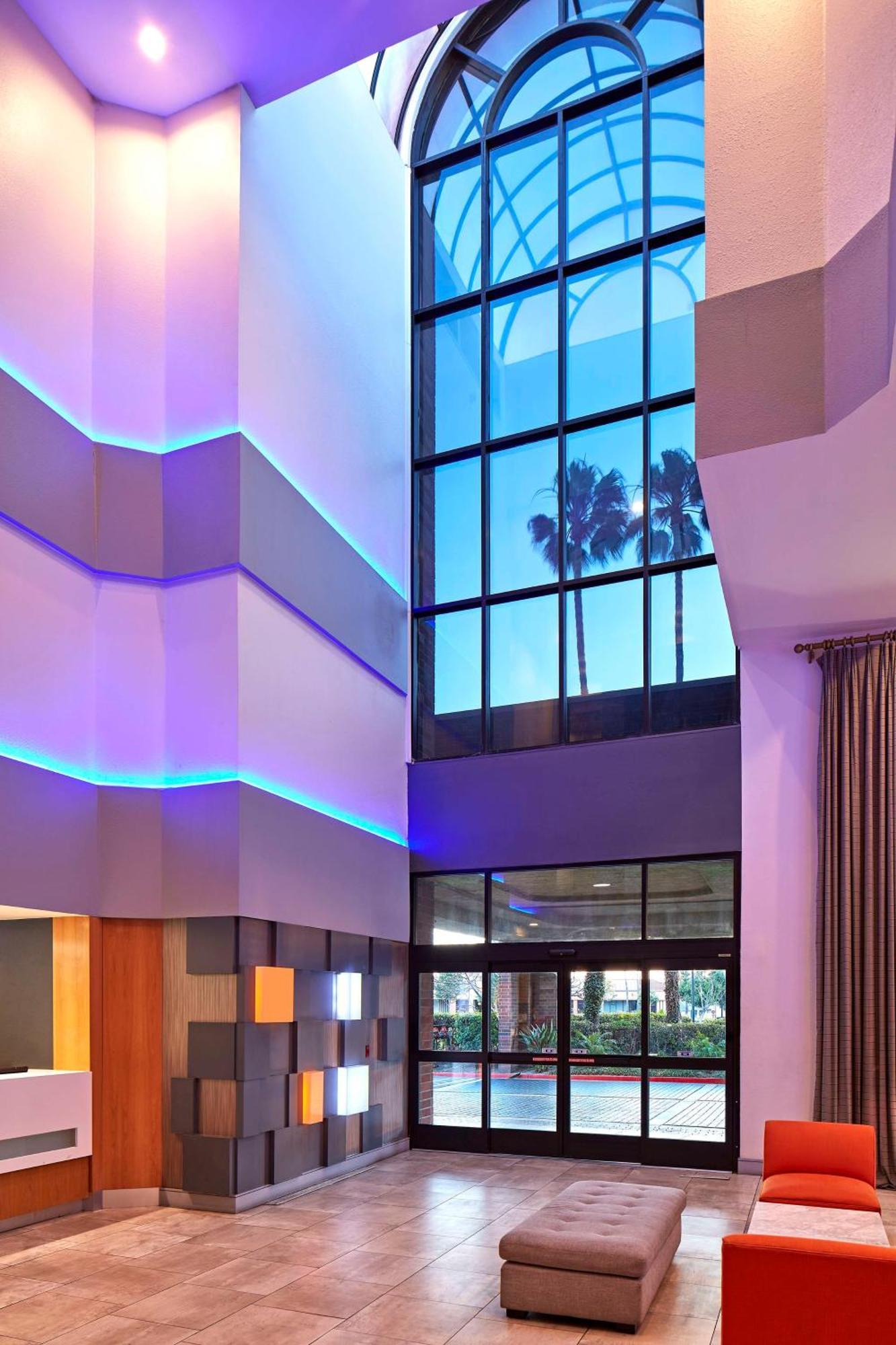 Best Western Plus Meridian Inn & Suites, Anaheim-Ориндж Экстерьер фото